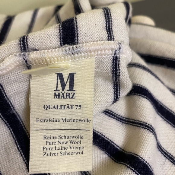 März, short sleeve sweater already been worn, very clean - Picture 4 of 6